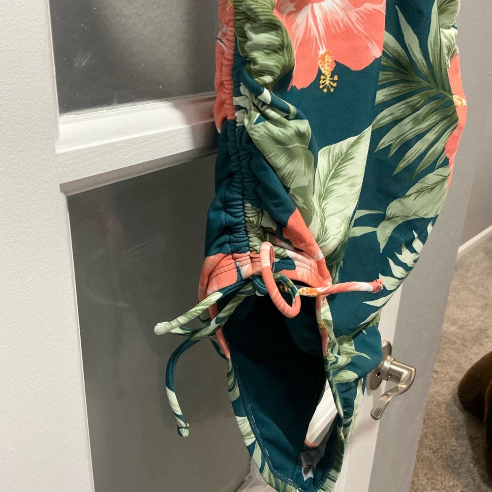 NWT Kona Sol Floral One Piece - Picture 3 of 15